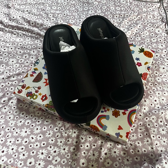Jeffrey Campbell Black Women's cruiser sandal size 7 - Picture 1 of 5
